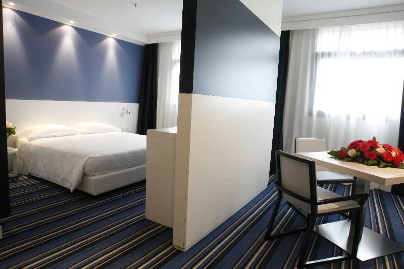 Neo Hotel Bresso Esterno foto
