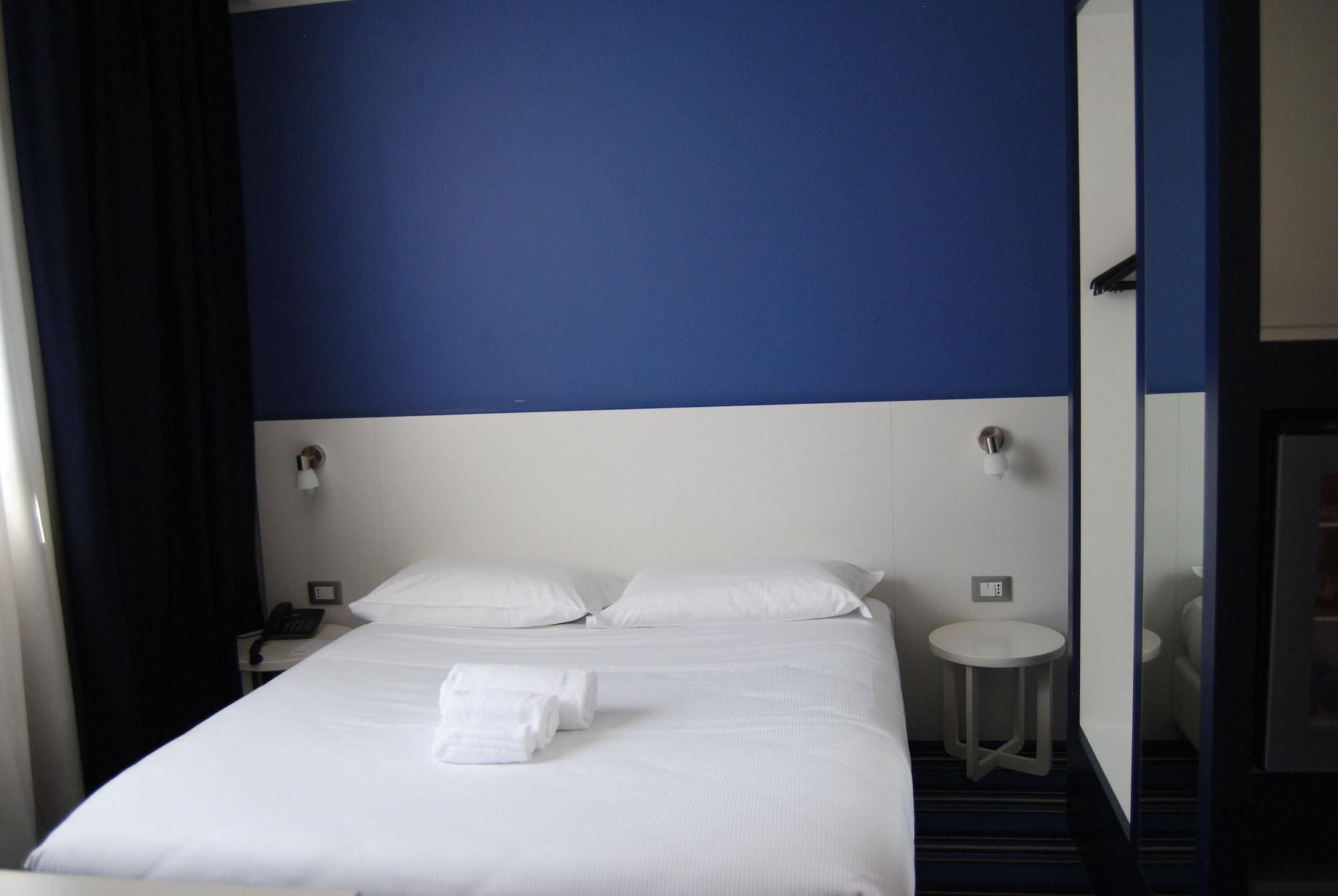 Neo Hotel Bresso Esterno foto