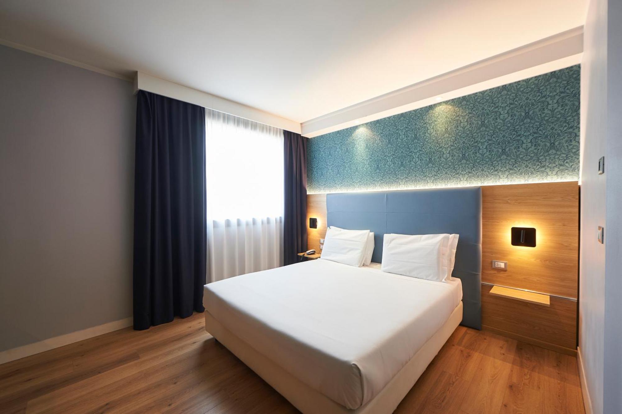 Neo Hotel Bresso Esterno foto